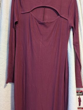 Edited Long-Sleeve Cutout Ribbed Dress in Wine